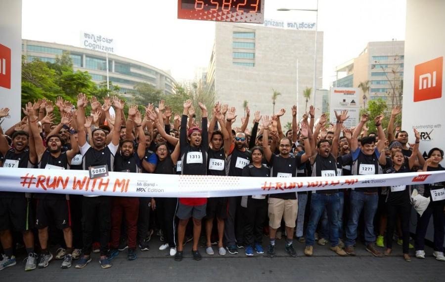 Participates during a marathon in Bengaluru, on March 31, 2018. Hrithik Roshan,Milind Soman,Actor Hrithik Roshan,Hrithik Roshan pics,Hrithik Roshan images,Hrithik Roshan at Bangalore Marathon,Bangalore Marathon,Bangalore Marathon pics,Bangalore Marathon images