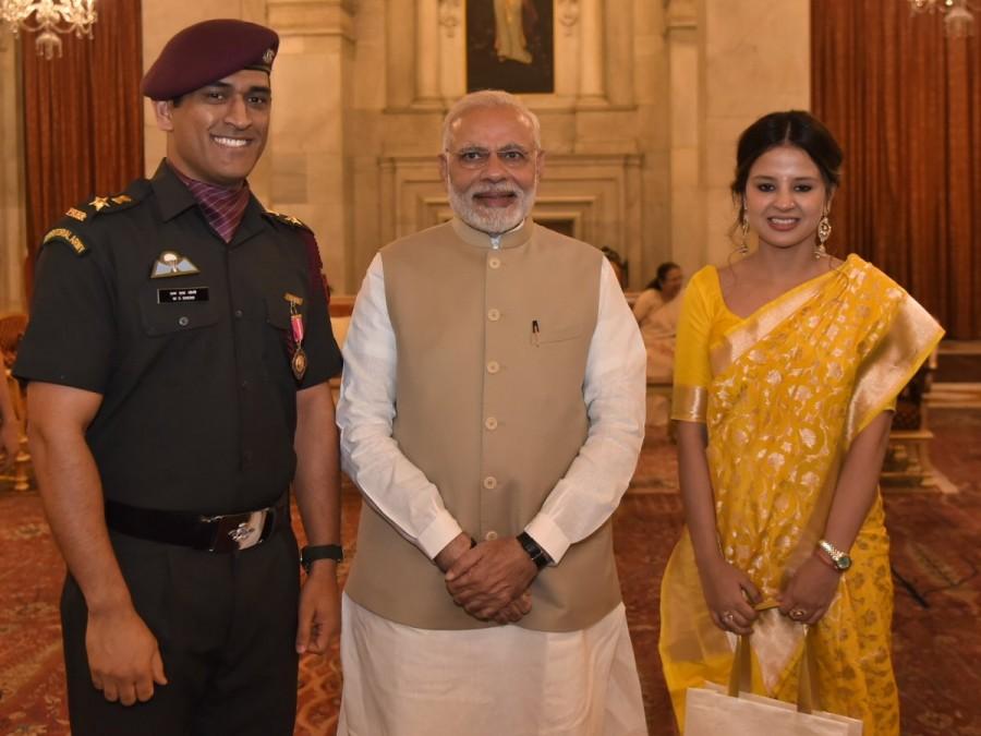 According to a release, the Padma Bhushan - the third highest civillian honour - was presented to five people-- Dhoni, billiards champion Pankaj Advani, Russian Ambassador to India Alexander Kadakin (posthumously), Indian artist Laxman Pai and folk singer Sharda Sinha while Padma Shri was awarded to 38 people. MS Dhoni,Dhoni,MS Dhoni receives Padma Bhushan,Dhoni receives Padma Bhushan,Padma Bhushan,India World Cup,Ram Nath Kovind