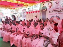 Palaniswami and Panneerselvam,Palaniswami,Panneerselvam,Edappadi Palaniswami,Cauvery protest,TN Cauvery protest,Cauvery Mangement Board,AIADMK,AIADMK protest