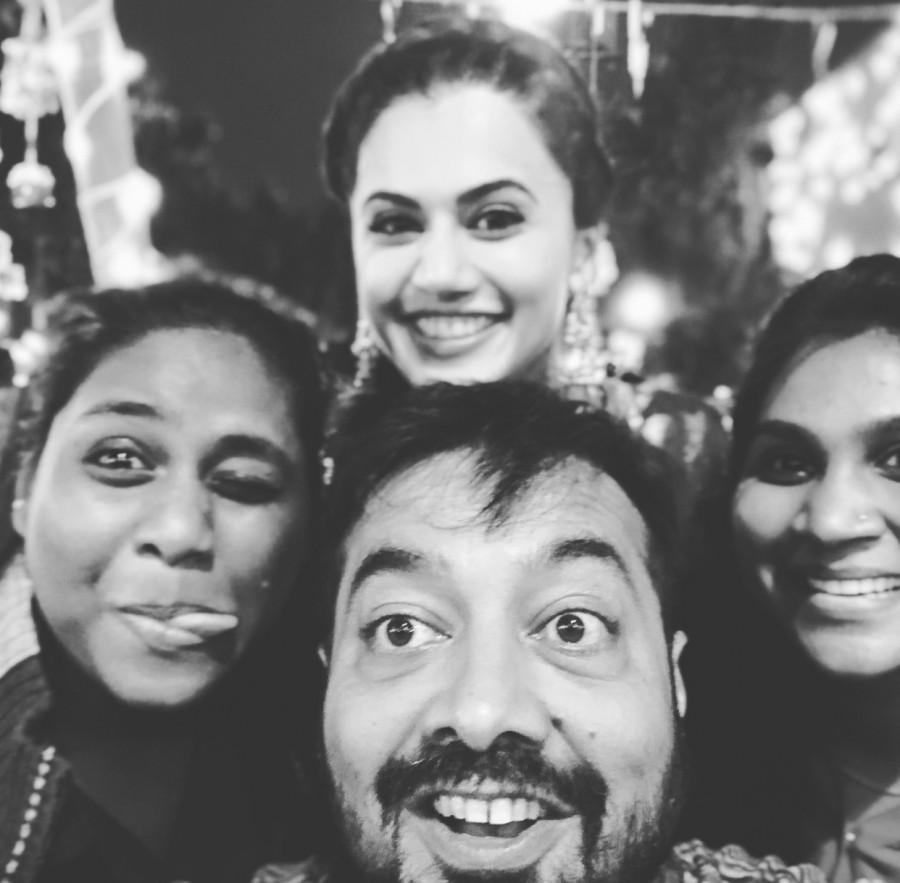 Dressed in a typical Punjabi attire, Taapsee posed with all smiles and goofy faces! Taapsee Pannu,actress Taapsee Pannu,Taapsee Pannu Desi Avatar,Taapsee Pannu pics,Taapsee Pannu images,Taapsee Pannu new pics