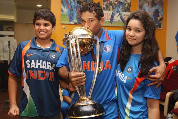 Arjun, Sachin Tendulkar and Sara Sara tendulkar,sara tendulkar photos,sara tendulkar bollywood,sachin tendulkar,rare and unseen photos of sara tendulkar