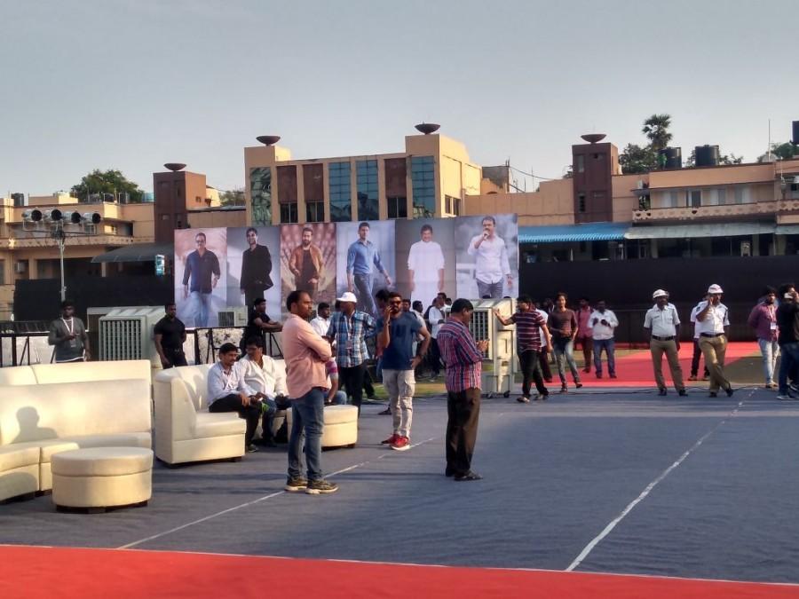Bharat Ane Nenu is a political thriller movie directed by Koratala Siva and produced by DVV Danayya. The film is set to hit the screens on April 20, 2018 and the stars are promoting it in a full swing Bharat Ane Nenu pre-release event,Bharat Ane Nenu,Bharat Ane Nenu audio launch,Bharat Ane Nenu audio,Bharat Ane Nenu music launch,Mahesh Babu,Bharat Bahiranga Sabha,Jr NTR