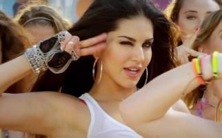 Sunny Leone Stills from Kuch Kuch Locha Hai Movie,Sunny Leone,actress Sunny Leone,Sunny Leone pics,hot Sunny Leone,Sunny Leone in Kuch Kuch Locha Hai,Kuch Kuch Locha Hai,Kuch Kuch Locha Hai movie pics,Kuch Kuch Locha Hai movie stills