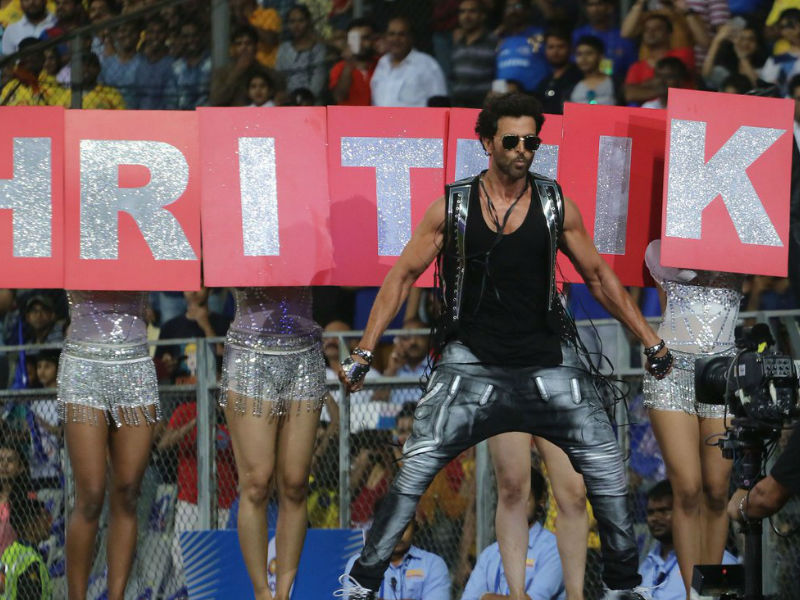 Superstar Hrithik Roshan not only stole the show with his stellar performance at the opening ceremony of IPL but his performance also became the high point of the ceremony. One of the best performers in Bollywood, Hrithik Roshan treated a live audience after a long time and the performance proves the wait was worth it. Hrithik Roshan,Hrithik Roshan dance,Hrithik Roshan at IPL,Superstar Hrithik Roshan,IPL,IPL 2018,IPL opening ceremony,IPL opening ceremony pics