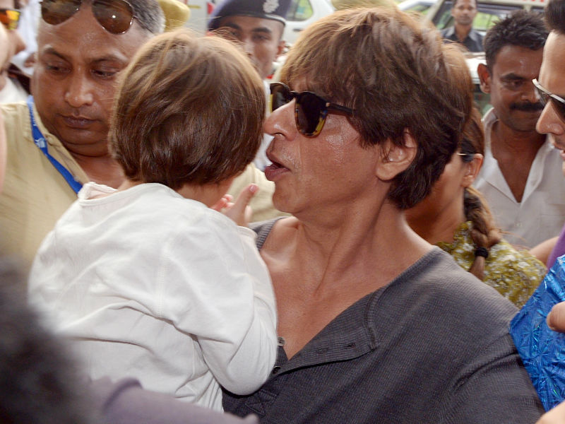Bollywood actor Shah Rukh Khan along with his son AbRam spotted at Netaji Subhas Chandra Bose International Airport in Kolkata on April 9, 2018. Shah Rukh Khan,Shah Rukh Khan with Son,Shah Rukh Khan with Son AbRam,Shah Rukh Khan and AbRam,AbRam,AbRam pics,SRK,AbRam images,Shah Rukh Khan pics,Shah Rukh Khan images