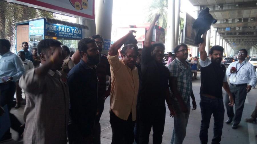 Tamizhar Kalai Ilakkiya Panbaattu Peravai members Bharathiraja, Ram, Ameer, Vetrimaaran and politician Seeman had earlier announced that they will display black flags, during PM Narendra Modi's visit to Chennai. Bharathiraja,Vetrimaran,Gowthaman,Ameer,Modi in Chennai,Cauvery water row,tamil nadu cauvery water row,Cauvery water protest