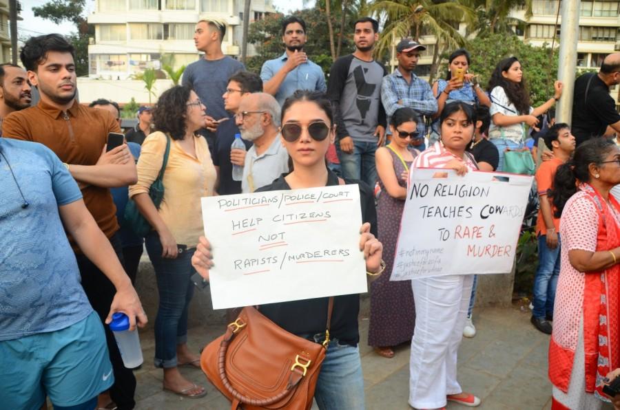 Aditi Rao Hydari joined the group protest to condemn Kathua rape crime, Twinkle Khanna,Kiran Rao,Kalki Koechlin,rape victims,Kathua,Kathua rape,kathua rape case,Kathua girl rape