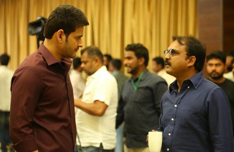 Bharat Ane Nenu is an upcoming Telugu political thriller film directed by Koratala Siva, featuring Mahesh Babu and Kiara Advani in the lead role. Mahesh Babu,Mahesh Babu in Bharat Ane Nenu,Bharat Ane Nenu,Bharat Ane Nenu on the sets,Bharat Ane Nenu working stills,Mahesh Babu on Bharat Ane Nenu sets,Bharat Ane Nenu stills,Bharat Ane Nenu pics,Bharat Ane Nenu images,Bharat Ane Nenu stills