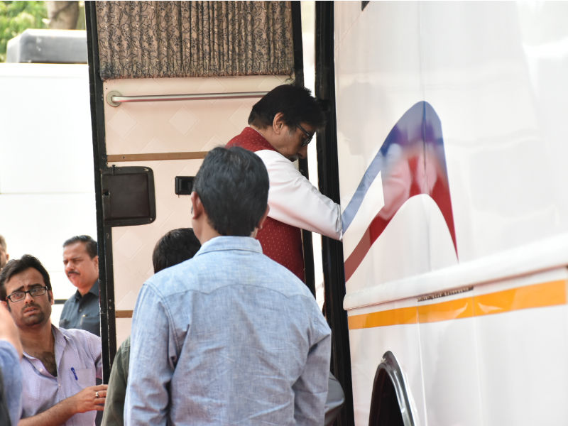 Bollywood superstar Amitabh Bachchan spotted during a photo Shoot for Kalyan Jewellers in Mumbai. Amitabh Bachchan,actor Amitabh Bachchan,Amitabh Bachchan Kalyan Jewellers,Amitabh Bachchan Kalyan Jewellers ad,Kalyan Jewellers ad,Kalyan Jewellers,Amitabh Bachchan pics,Amitabh Bachchan images