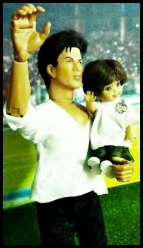 Shah Rukh Khan and his son AbRam turned into a doll