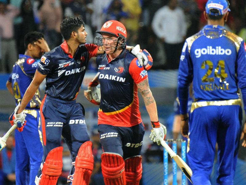 After a disastrous start, Lewis and Rohit played a brilliant innings and forged a 108-run partnership before Lewis was dismissed. Lewis slammed six boundaries and five sixes in his 42-ball innings. Rohit, on the other hand, stayed till the last and made sure his team crossed the 200-run mark before getting out on the penultimate delivery of the innings. Mumbai Indians beats Royal Challengers Bangalore,MI beats RCB,MI vs RCB,Mumbai Indians,Royal Challengers Bangalore,Virat Kohli,Rohit Sharma,Indian Premier League,Indian Premier League 2018,IPL 2018,IPL pics,IPL images