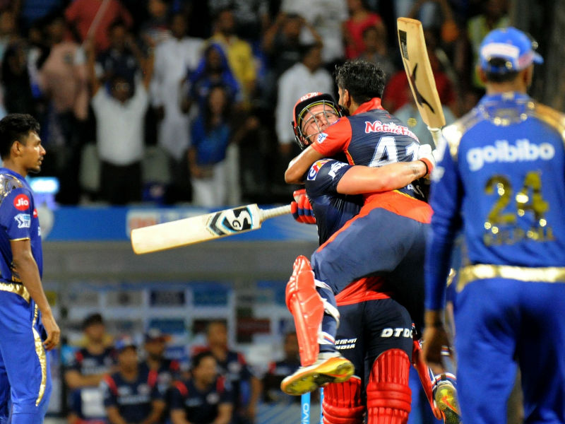 Put in to bat, Mumbai got off to a poor start, losing opener Suryakumar Yadav (0) and Ishan Kishan (0) in the opening two balls of the first over. The fall of the wickets brought in Rohit, who along with Lewis played sensibly and slammed the bowlers all around the park before Lewis got out. Rohit slammed 10 boundaries and five sixes in his 52-ball innings. Mumbai Indians beats Royal Challengers Bangalore,MI beats RCB,MI vs RCB,Mumbai Indians,Royal Challengers Bangalore,Virat Kohli,Rohit Sharma,Indian Premier League,Indian Premier League 2018,IPL 2018,IPL pics,IPL images