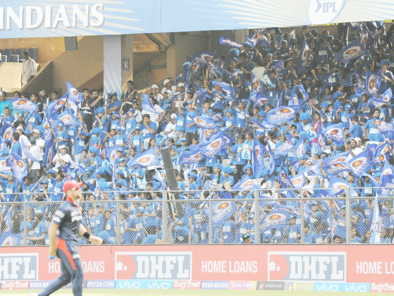 Hardik Pandya (17 not out) and Mitchell McClenaghan (0) then completed the proceedings. For Bangalore, Umesh Yadav and Anderson scalped two wickets each. Mumbai Indians beats Royal Challengers Bangalore,MI beats RCB,MI vs RCB,Mumbai Indians,Royal Challengers Bangalore,Virat Kohli,Rohit Sharma,Indian Premier League,Indian Premier League 2018,IPL 2018,IPL pics,IPL images