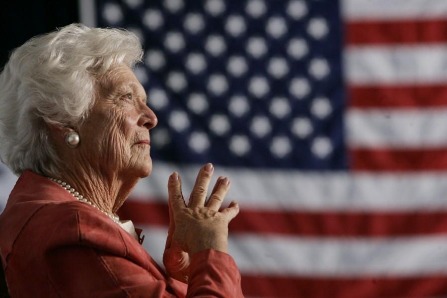 Barbara Bush, the matriarch of a Republican political dynasty and a former First Lady who elevated the cause of literacy, has died at the age of 92. Barbara Bush is survived by her husband, former President George HW Bush; sons George W., Neil, Marvin and Jeb; daughter, Dorothy Bush Koch; and 17 grandchildren. Check out the above slideshow to see the Rare and unseen pic of Barbara Bush. Barbara Bush passes away,Barbara Bush,Barbara Bush dead,Barbara Bush passes,former First Lady,Barbara Bush rare pics,Barbara Bush rare images,Barbara Bush rare unseen pics,Barbara Bush rare unseen images