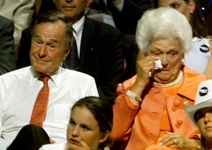 The parents of Texas Gov. George W. Bush, former President George Bush and his wife Barbara, react as their son came out on stage to accept the presidential nomination of the Republican party in Philadelphia August 3, 2000. Bush walked onto the platform without introduction. Barbara Bush passes away,Barbara Bush,Barbara Bush dead,Barbara Bush passes,former First Lady,Barbara Bush rare pics,Barbara Bush rare images,Barbara Bush rare unseen pics,Barbara Bush rare unseen images