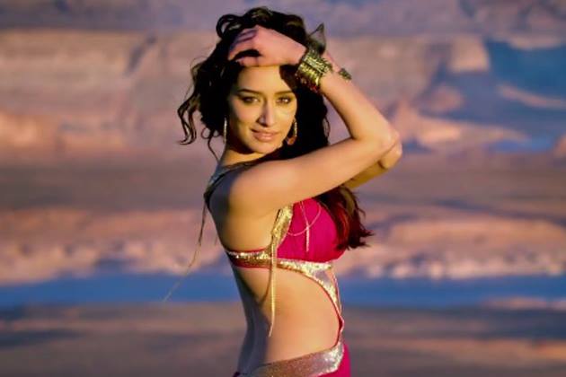 Shraddha Kapoor in ABCD 2 Movie ABCD 2,ABCD 2 movie stills,bollywood movie ABCD 2,ABCD 2 movie pics,ABCD 2 movie images,Varun Dhawan,Shraddha Kapoor,Varun Dhawan and Shraddha Kapoor,Remo D'Souza,Siddharth Roy Kapur