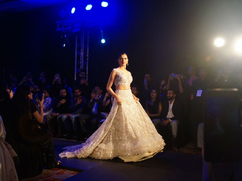 Actress Deepika Padukone showcases creation of fashion designer Manish Malhotra at "The Walk of Mijwan" in Mumbai on April 19, 2018. Deepika Padukone,Ranbir Kapoor,Deepika Padukone and Ranbir Kapoor,The Walk of Mijwan,designer Manish Malhotra,Manish Malhotra,Deepika Padukone walks ramp