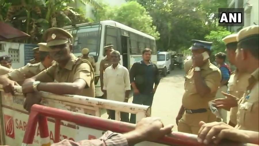 Police security tightened ahead of a protest by Chennai journalists outside BJP office demanding action against leaders S Ve Shekher for his abusive & insulting remarks against women journalists. S Ve Shekher,S Ve Shekher controversy,Banwarilal Purohit,women journalist,kollywood 2018 controversy,BJP