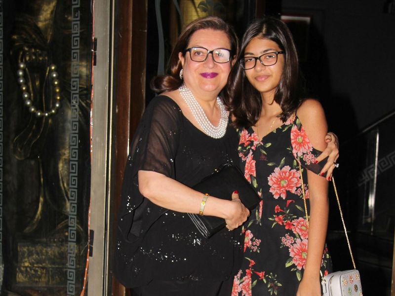 Babita Kapoor and Samiera Kapoor pose for the cameras during birthday bash. Kareena Kapoor Khan,babita kapoor 70th birthday photos,karisma kapoor,kareena kapoor khan saif ali khan,Babita Kapoor,Babita Kapoor's birthday,celebs at Babita Kapoor,Babita Kapoor birthday pics,Babita Kapoor birthday images
