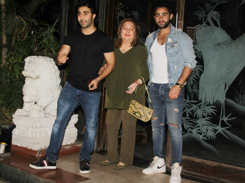 Aadar Jain, Reema Jain and Armaan Jain get papped as they arrive for the birthday party of Babita Kapoor in Mumbai. Kareena Kapoor Khan,babita kapoor 70th birthday photos,karisma kapoor,kareena kapoor khan saif ali khan,Babita Kapoor,Babita Kapoor's birthday,celebs at Babita Kapoor,Babita Kapoor birthday pics,Babita Kapoor birthday images