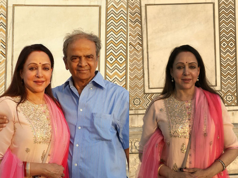 "Some very nicely taken photos at the Taj. A lovely one with my brother," Hema Malini tweeted. Hema Malini visits Taj Mahal,Hema Malini at Taj Mahal,Hema Malini,actress Hema Malini,politician Hema Malini,Hema Malini with his brother,Hema Malini pics,Hema Malini images