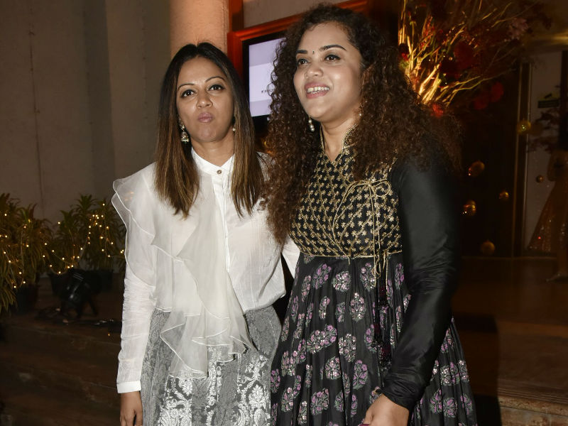 Pooja Deora and Aarti Shetty arrive at the wedding reception of Saudamini Mattu and Siddharth Bhandari in Mumbai. Aishwarya Rai,Amitabh Bachchan,Sonam Kapoor,Sara Ali Khan,Karan Johar,Saudamini Mattu,Siddharth Bhandari wedding reception,Saudamini Mattu wedding reception,Saudamini Mattu wedding reception pics,Saudamini Mattu wedding reception images,Siddharth Bhandari