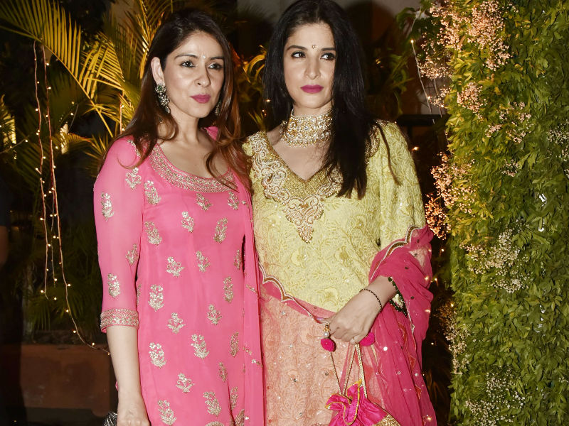 Bhavna Pandey and Maheep Sandhu arrive at the wedding reception of Saudamini Mattu and Siddharth Bhandari in Mumbai. Aishwarya Rai,Amitabh Bachchan,Sonam Kapoor,Sara Ali Khan,Karan Johar,Saudamini Mattu,Siddharth Bhandari wedding reception,Saudamini Mattu wedding reception,Saudamini Mattu wedding reception pics,Saudamini Mattu wedding reception images,Siddharth Bhandari