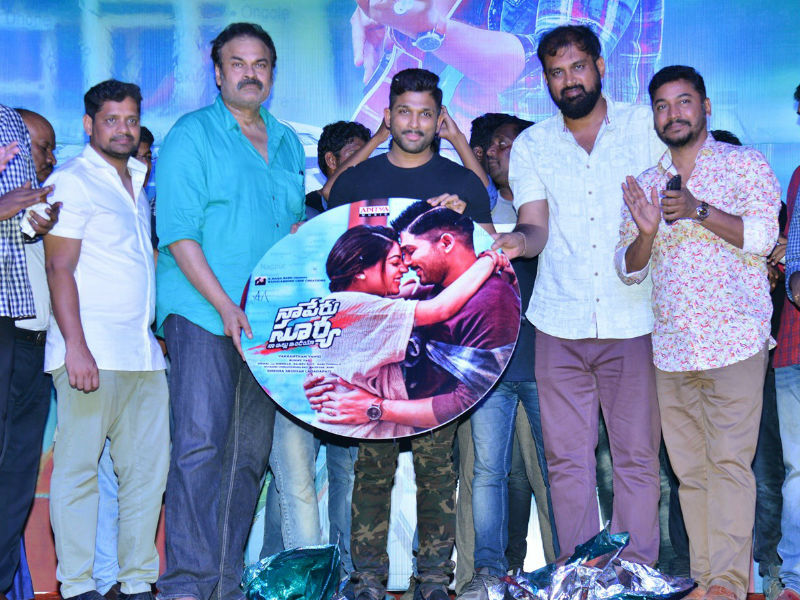 Telugu movie Naa Peru Surya Naa Illu India audio launch event held at Military Madhavaram, West Godavari, AP. Celebs like Allu Arjun, Vakkantham Vamsi, Nagababu, Sridhar Lagadapati, Bunny Vasu, Meher Ramesh, Military Madhavaram President Parimila and others graced the event. Allu Arjun,Vakkantham Vamsi,Nagababu,Sridhar Lagadapati,Bunny Vasu,Meher Ramesh,Naa Peru Surya Naa Illu India audio launch,Naa Peru Surya Naa Illu India,Naa Peru Surya Naa Illu India audio launch pics,Naa Peru Surya Naa Illu India audio launch images