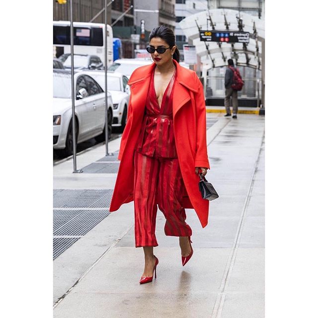 Bollywood diva Priyanka Chopra looks gorgeous in this outfit! Priyanka Chopra,actress Priyanka Chopra,Priyanka Chopra in Red dress,Priyanka Chopra hot pics,priyanka chopra hot images,Priyanka Chopra in New York