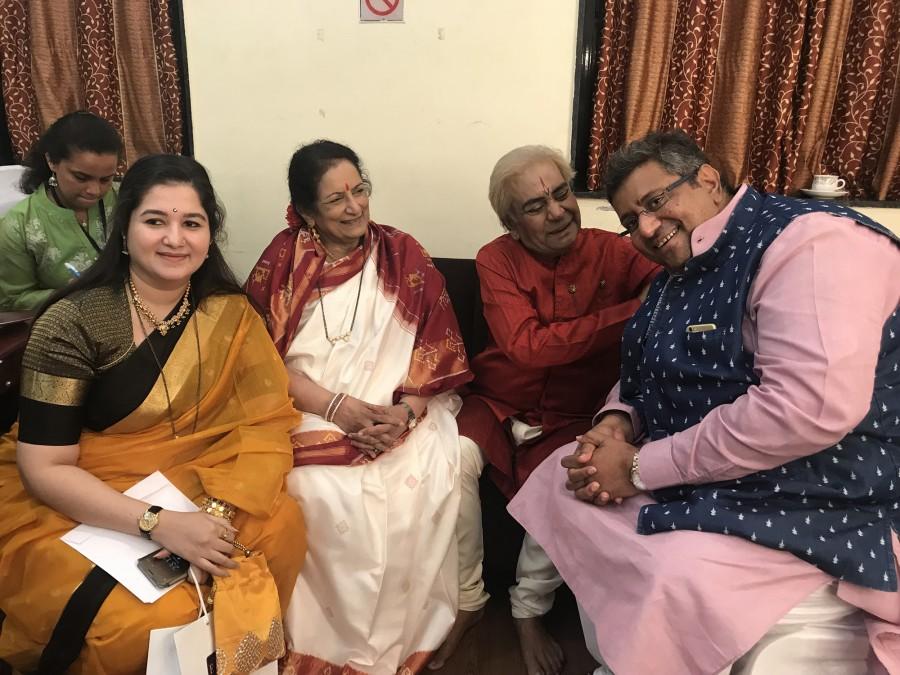 Anupam Kher, Asha Bhosle honoured with Master Deenanath Mangeshkar ...