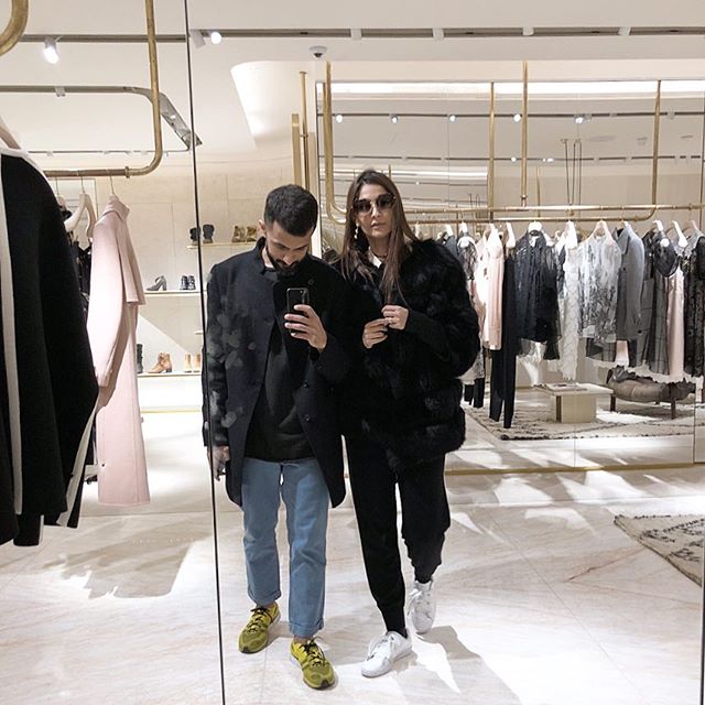 Now, just days before her next film "Veere Di Wedding" releases on June 1, she is busy preparing for her own wedding. Sonam Kapoor-Anand Ahuja,Sonam Kapoor and Anand Ahuja,Sonam Kapoor and Anand Ahuja wedding,Sonam Kapoor wedding,Sonam Kapoor wedding pics,Sonam Kapoor marriage,sonam kapoor wedding venue,Anand Ahuja,Anand Ahuja wedding,Anand Ahuja marriage