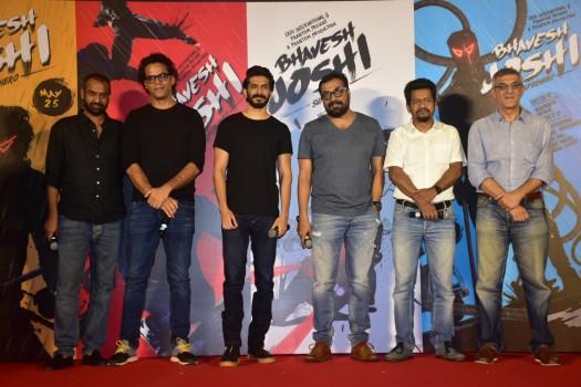 Actor Harshvardhan Kapoor, Nandu Ahuja from Eros, Shibashish Sarkar from Reliance entertainment, Madhu Mantena, Anurag Kashyap from Phantom films and Harshvardhan Kapoor and Reliance along with director Vikramaditya Motwane unveiled the trailer, a vigilant drama based on the lives of 3 young friends and their quest for 'Insaaf'. The film Bhavesh Joshi Superhero is the story of one young man's quest for revenge, and the discovery that he's destined for much bigger things. A superhero is perfectly explained in the narration of the teaser while we see Harshvardhan fighting against all odds. It shows how circumstances make a common man a superhero. The film not only left the millennials intrigued, but also had BTown's young brigade like Ranveer Singh, Alia Bhatt, Varun Dhawan, Arjun Kapoor, Rajkummar Rao in awe.