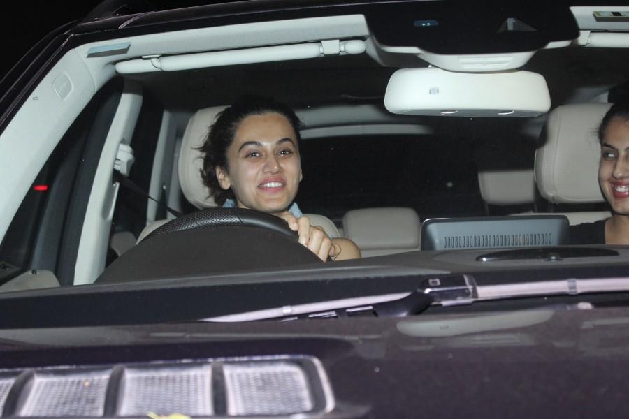 Taapsee Pannu waves to the photographers on her arrival at 102 Not Out special screening in Mumbai. Amitabh Bachchan and Rishi Kapoor,Amitabh Bachchan,Rishi Kapoor,Abhishek Bachchan,Aishwarya Rai,Ranbir Kapoor,Taapsee Pannu,102 Not Out,102 Not Out special screening,102 Not Out special screening pics,102 Not Out special screening images,102 Not Out pics