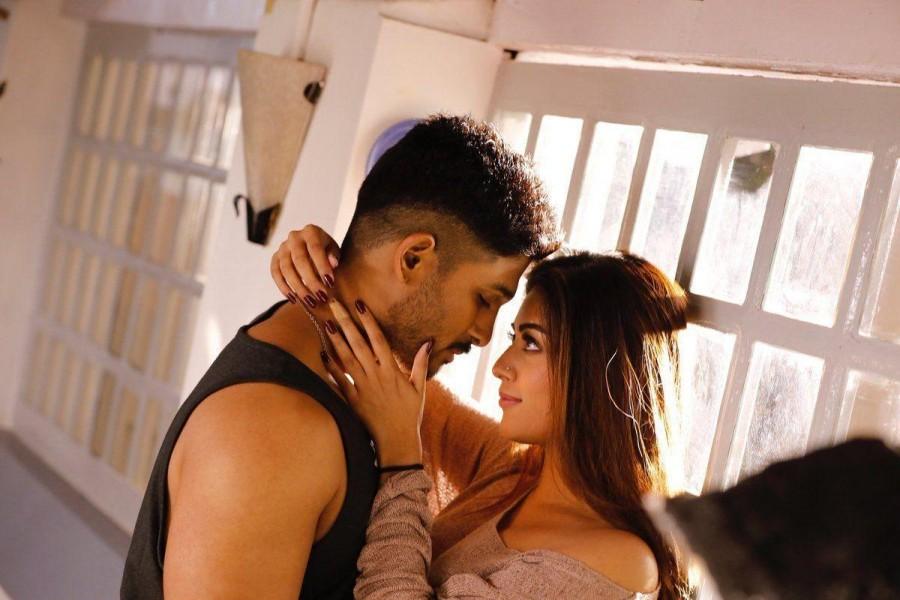 Naa Peru Surya is an upcoming Telugu movie directed by Vakkantham Vamsi and produced by Sirisha Lagadapati, Sridhar Lagadapati, Bunny Vasu, K. Nagendra Babu. Allu Arjun,Anu Emmanuel,Naa Peru Surya,Naa Peru Surya movie stills,Naa Peru Surya movie pics,Naa Peru Surya movie images,Naa Peru Surya movie pictures,Naa Peru Surya movie photos,Naa Peru Surya, Naa Illu India,Naa Peru Surya, Naa Illu India pics,Naa Peru