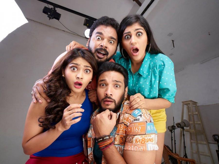 Yaashika Aanand, Vaibhavi Shandilya, Shah Ra and Gautham Karthik in Iruttu Araiyil Murattu Kuththu. Gautham Karthik,Vaibhavi Shandilya,Iruttu Araiyil Murattu Kuththu,Iruttu Araiyil Murattu Kuththu stills,Iruttu Araiyil Murattu Kuththu pics,Iruttu Araiyil Murattu Kuththu hot pics,Iruttu Araiyil Murattu Kuththu hot images