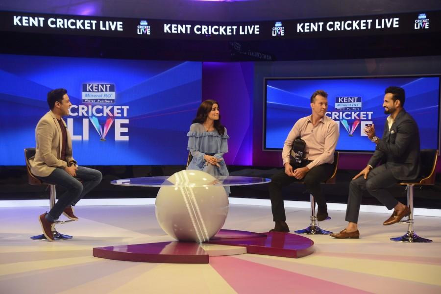 Alia Bhatt, Brett Lee and Irfan Pathan at Kent Cricket LivE, Star Sports Studio. Alia Bhatt,Brett Lee,Aakash Chopra,Irfan Pathan,Erin Holland,Raazi,Alia Bhatt promotes Raazi,Raazi promotion,Kent cricket live,IPL 2018
