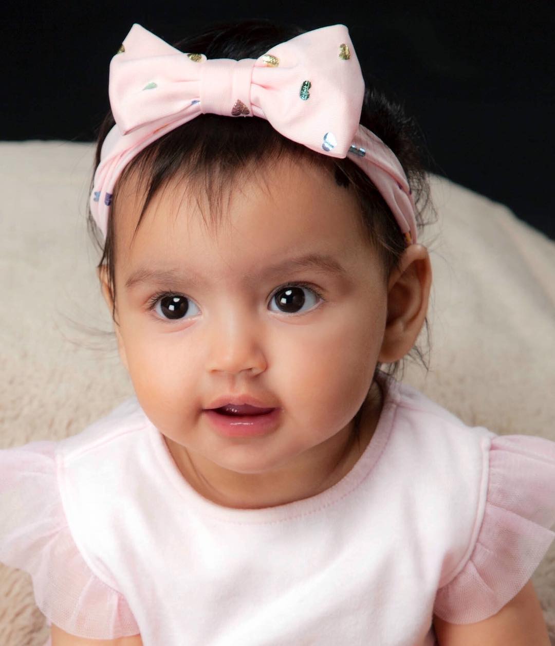 Esha Deol Shares Adorable Picture Of Her Daughter Radhya Takhtani ...