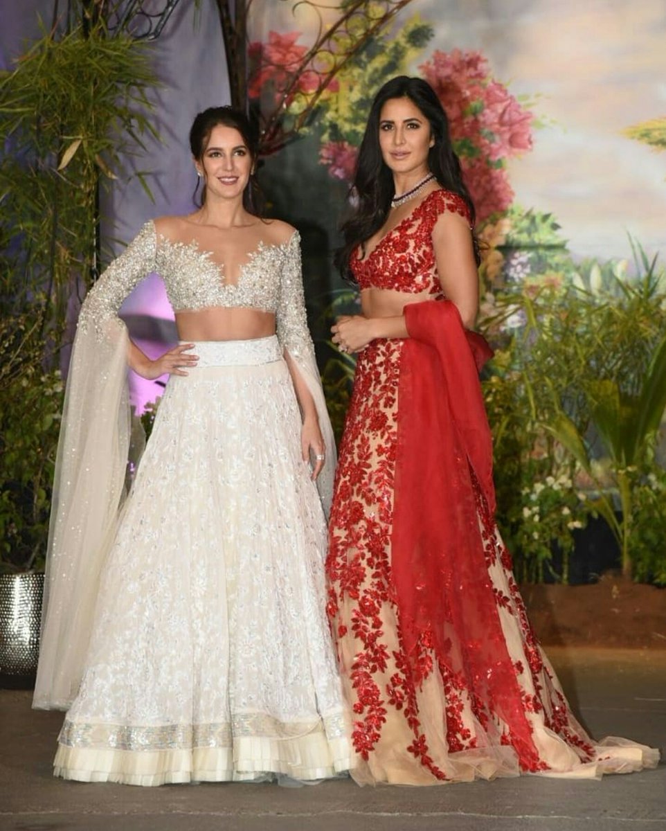 The stunning Kaif sisters at Sonam Kapoor-Anand Ahuja's wedding reception. Sonam Kapoor,Sonam Kapoor and Anand Ahuja,Sonam Kapoor and Anand Ahuja wedding reception,Sonam Kapoor and Anand Ahuja wedding reception pics,Sonam Kapoor wedding reception,Sonam Kapoor wedding reception pics