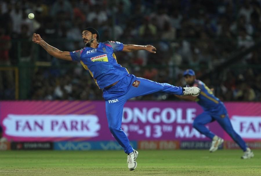 Stoinis gave the second blow to the hosts when Gowtham (8) misread a slower delivery and gave an easy catch to Manoj Tiwary at long on in the seventh over. With two wickets down, in-form Sanju Samson (22) joined Butler to forge a 53-run partnership for the third wicket, but departed in the 15th over off a Mujeeb ur Rahman delivery with the Rajasthan scorecard reading 117/3. Buttler was then accompanied by Stokes (14) and the duo shared a 15-run partnership for the fourth wicket. Mujeeb struck again in the 17th over to pack back a good looking Buttler, whose knock was laced with nine boundaries and a six. Rajasthan Royals,Rajasthan Royals beats Kings XI Punjab,Kings XI Punjab,Rajasthan Royals IPL,Indian Premier League,Indian Premier League 2018,Indian Premier League pics,IPL pics,IPL images,IPL stills