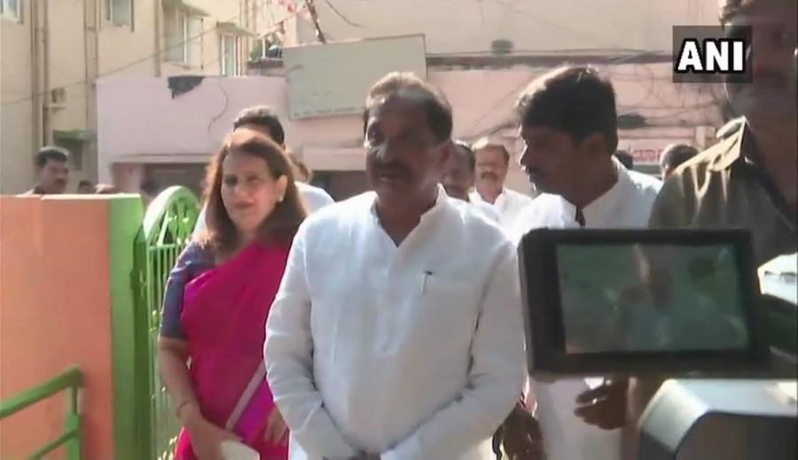 Karnataka minister KJ George casts his vote in Bengaluru. He is contesting from the Sarvagnanagar constituency. Karnataka Assembly Election 2018,Karnataka Assembly Election,Karnataka Assembly Election 2018 pics,Deve Gowda,Yeddyurappa,Sadananda Gowda