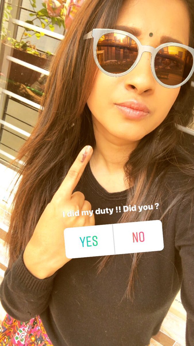 Manvitha Harish casted her vote. Harshika Poonacha,Pranitha Subhash,Rahul Dravid,Upendra,Ramesh,Srujan Lokesh,Karnataka Assembly Election 2018,Karnataka Assembly Election,celebs votes for Karnataka Assembly Election 2018,celebs votes for Karnataka Assembly Election
