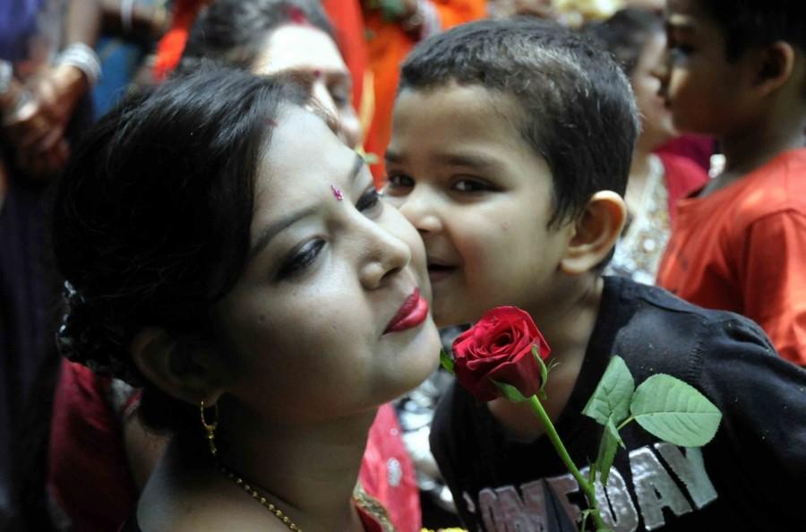 3) Nothing can be compared to the love a mother has for her children. Your love is incomparable, unconditional and inseparable. No matter where I go or what I do, at the end of the day I always find myself finding solace in your advice. Happy Mother’s Day! Happy Mother's Day 2018,Happy Mother's Day,Mother's Day quotes,Mother's Day wishes,Mother's Day greetings,Mother's Day pics,Mother's Day sms,Mother's Day images