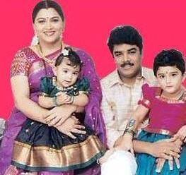 Khushboo and Sundar C with their kids