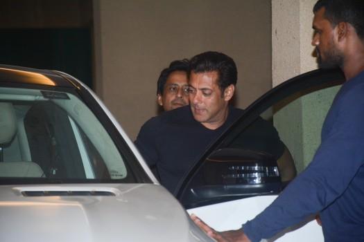 The team of Race 3 celebrated the success of the trailer with an intimate party at producer Ramesh Taurani's birthday. After immense anticipation, the makers release the trailer of Salman Khan starrer action entertainer Race 3 which received an exceptional response across all quarters. Delighted with the success of the power-packed trailer, the team of Race 3 had a private celebration at Ramesh Taurani's residence. The party was attended by Superstar Salman Khan, Jacqueline Fernandez, Anil Kapoor, Bobby Deol, Daisy Shah and Saqib Saleem along with director Remo D'Souza. While Salman Khan looked his stylish best in a black T-shirt, Jacqueline Fernandez looked effortlessly beautiful in a red dress with white dots.