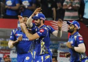 Mumbai Indians,Mumbai Indians beats Kings XI Punjab,Kings XI Punjab,Indian Premier League,Indian Premier League 2018,IPL 2018,IPL 2018 pics,Lokesh Rahul,Chris Gayle