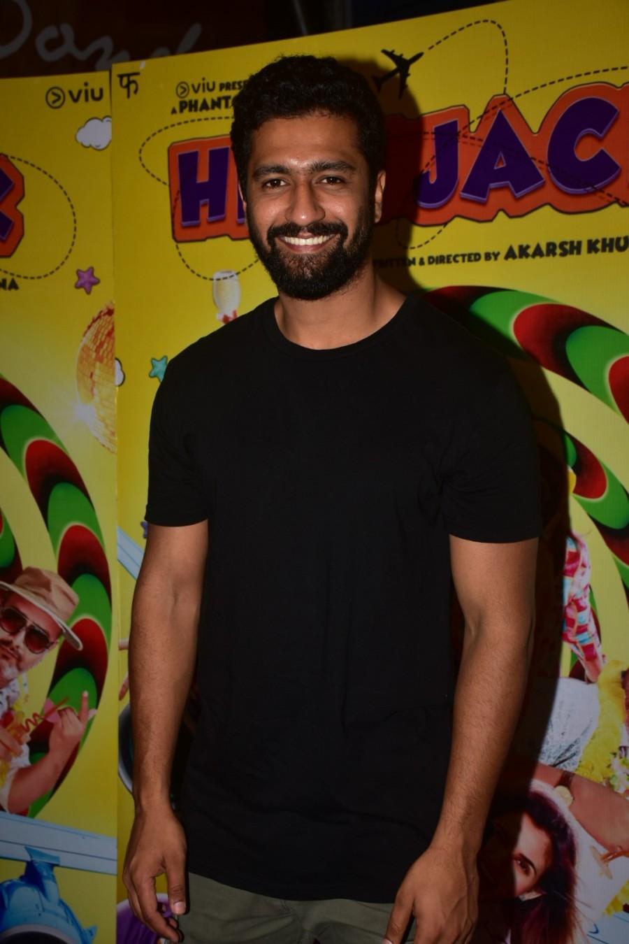 Vicky Kaushal poses for photographers on his arrival at High Jack special screening. High Jack special screening,High Jack,Vicky Kaushal,Sumeet Vyas,Siddhanth Kapoor,High Jack special screening pics,High Jack special screening images,High Jack special screening stills,High Jack special screening pictures