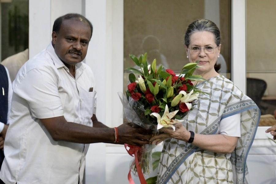 Karnataka Chief Minister designate H.D. Kumaraswamy calls on UPA chairperson Sonia Gandhi in New Delhi, on May 21, 2018. Kumaraswamy,H.D. Kumaraswamy,Rahul Gandhi,sonia gandhi,UPA Chairperson Sonia Gandhi,Congress President Rahul Gandhi,CM Kumaraswamy