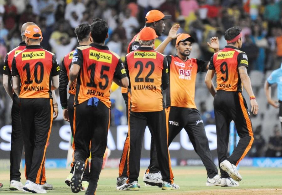 Du Plessis,Sunrisers Hyderabad,Chennai Super Kings,Chennai beat Hyderabad,CSK beats SRH,Ms Dhoni