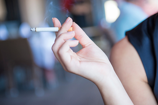 fine for throwing cigarette out window Never throw a lit cigarette butt out of a car window. If you do, you could face a fine of $1,025 and potentially be responsible for any costs or damages due to fine for throwing cigarette out window Never throw a lit cigarette butt out of a car window. If you do, you could face a fine of $1,025 and potentially be responsible for any costs or damages due to