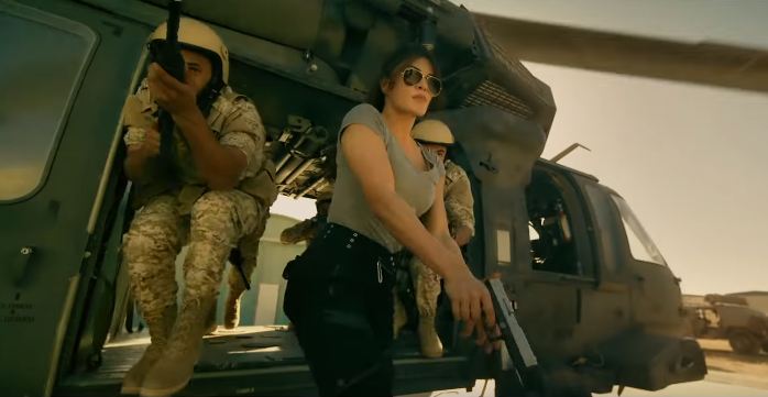 Performing stylized high octane action sequences, the trailer showed us the glimpse of Jacqueline in the fierce look. Jacqueline Fernandez,actress Jacqueline Fernandez,Jacqueline Fernandez stunts,Jacqueline Fernandez race 3,race 3,race 3 stunts,race 3 movie stunts